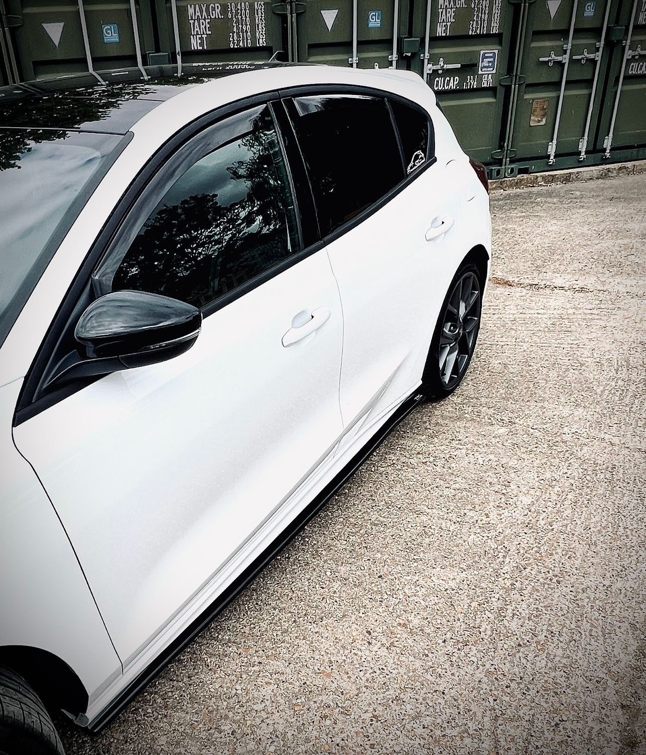 Ford Focus MK4.5 ST - Low Line Kit