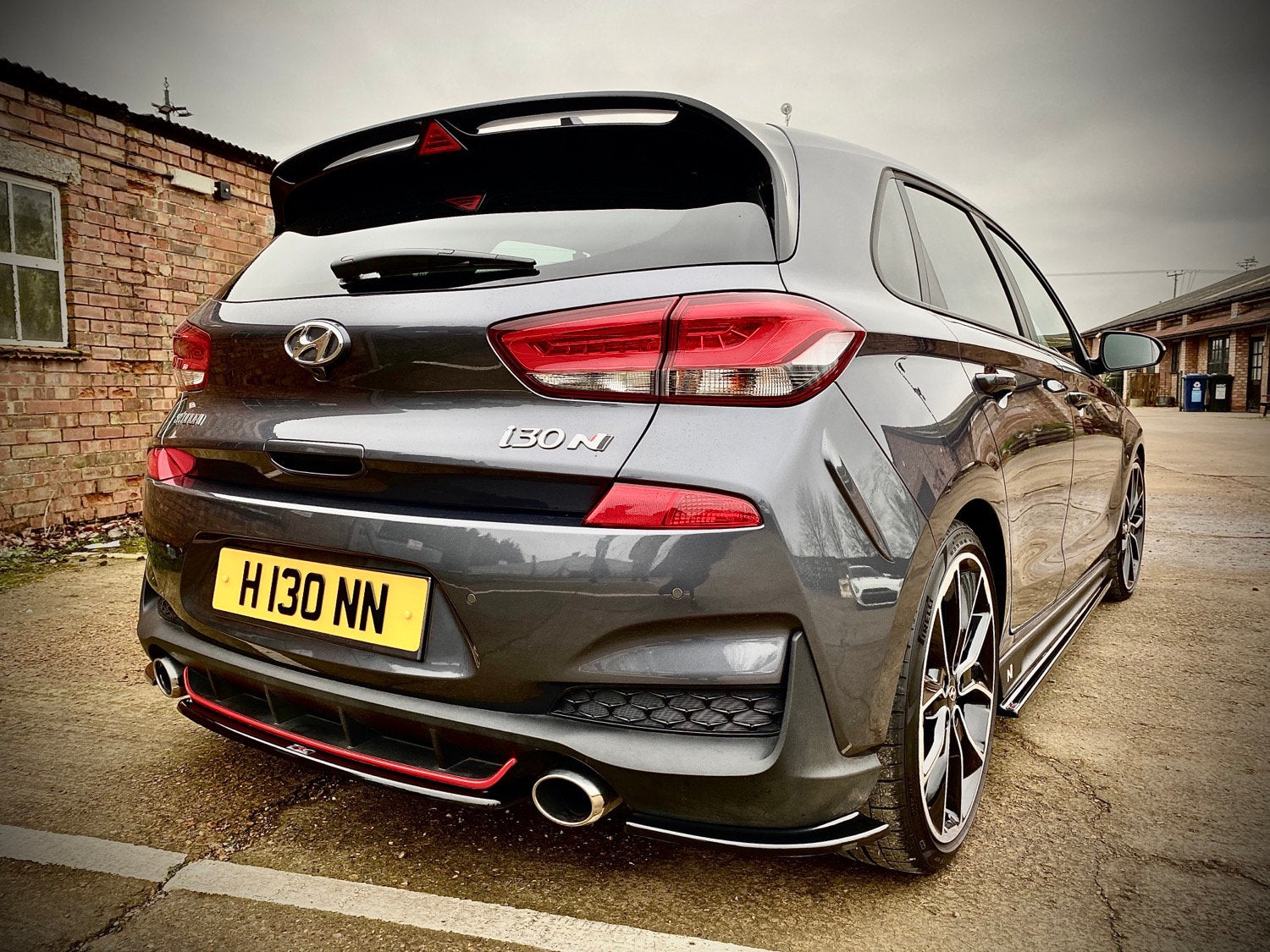 Hyundai i30N Hatchback Pre Facelift - Side Skirt Splitters