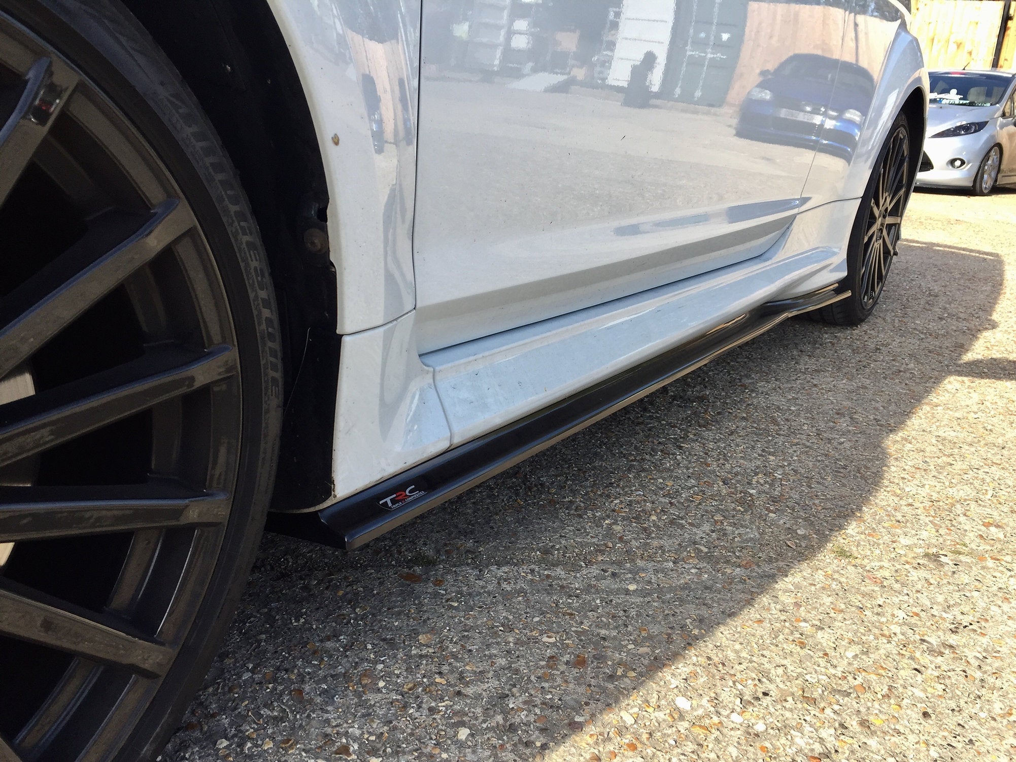 Ford Focus MK2 RS - V1 Low Line Kit