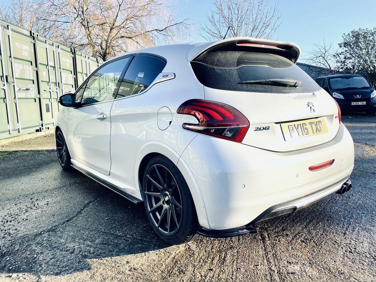 Peugeot 208 GTI - Low Line Kit
