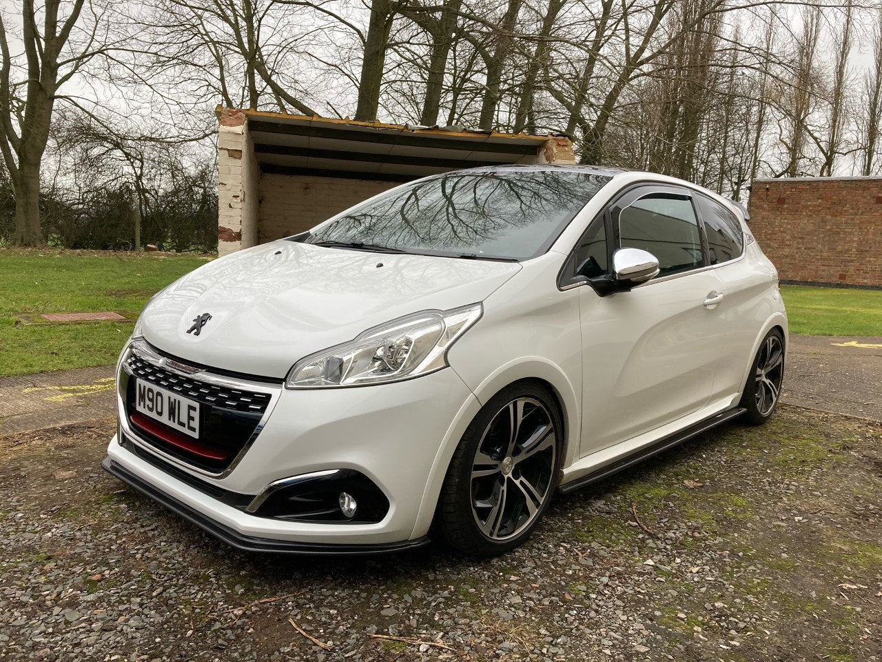 Peugeot 208 GTI - Front Splitter