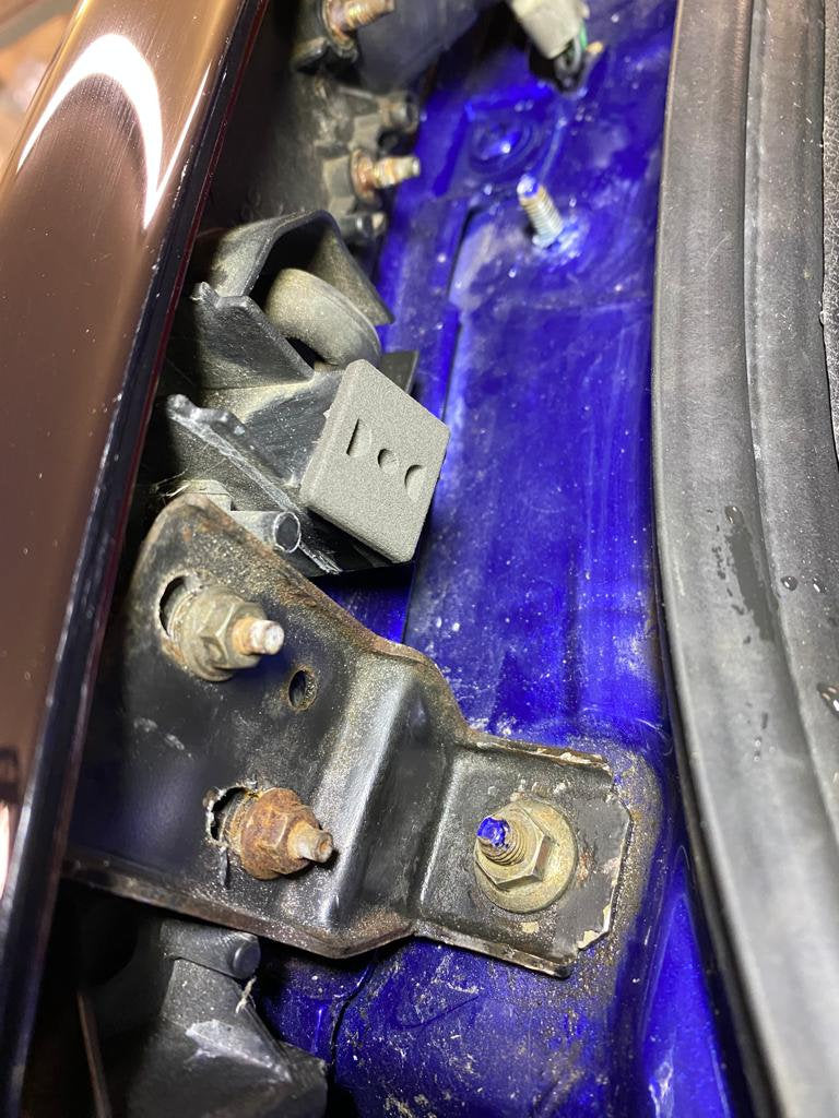 Mazda RX7 FD3S - Rear Light Mount Clips