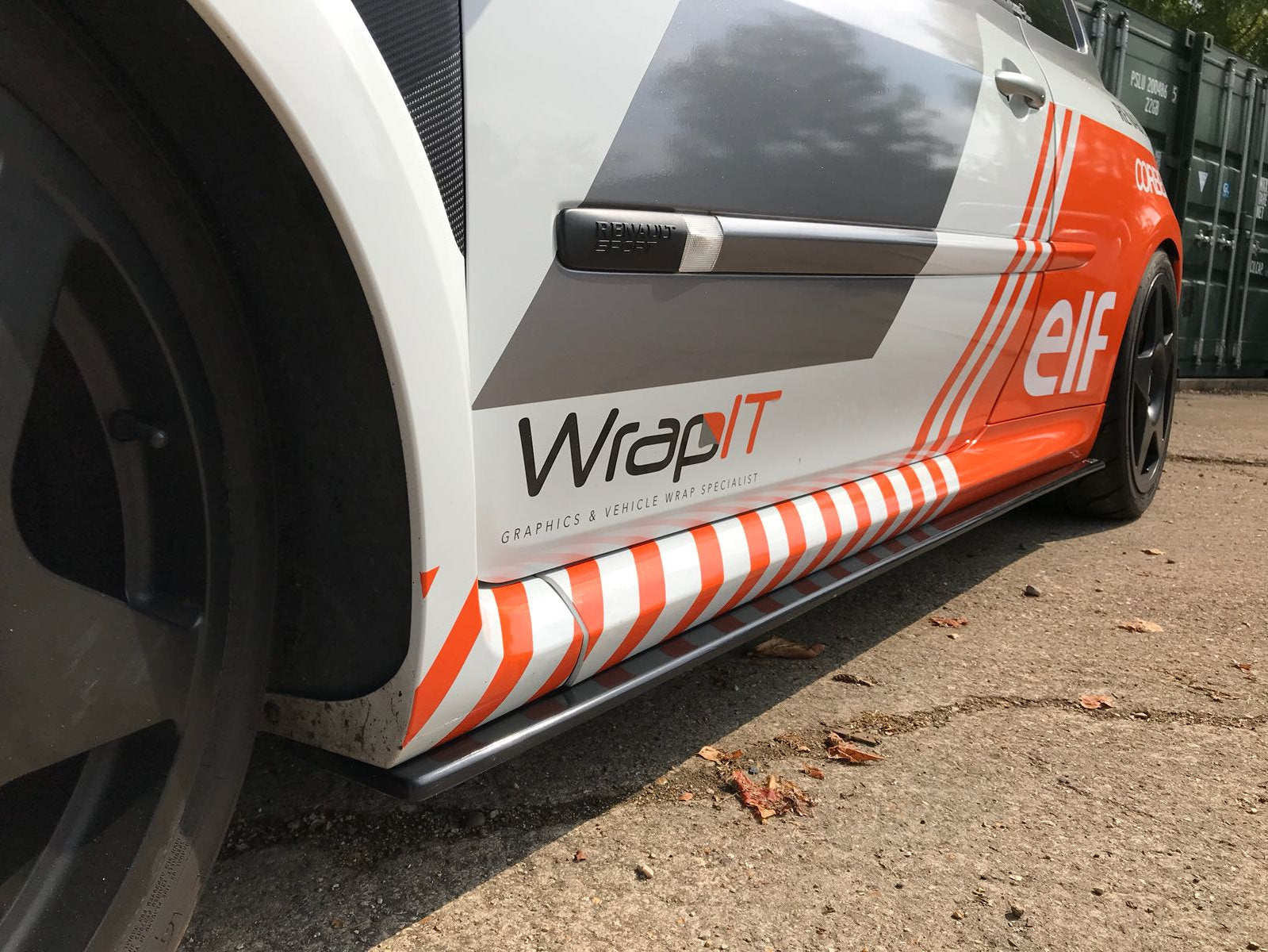 Renault Clio MK3 RS200 - Side Skirt Splitters