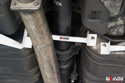 Ultra Racing Nissan Skyline R33 GTR (4WD) 1993 - 1998 - Mid Lower Brace