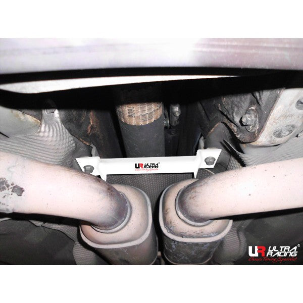 Ultra Racing Mercedes E Class (W211) E240 1997 - 2003 - Mid Lower Brace
