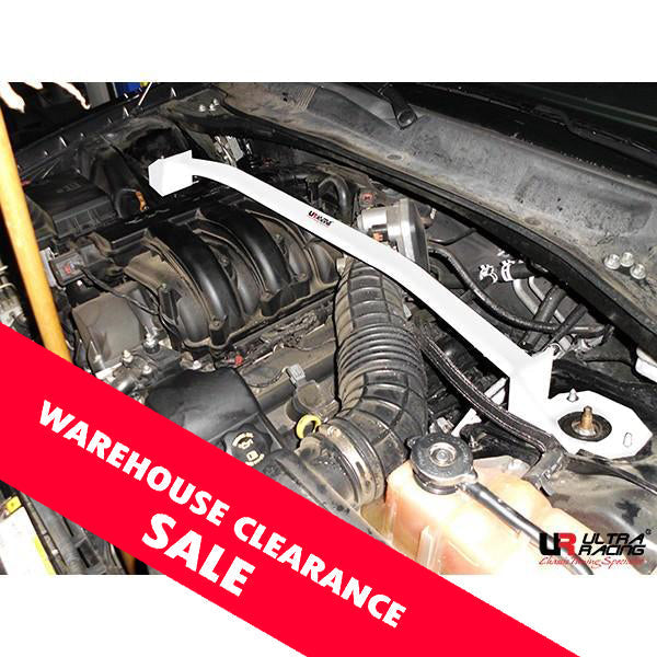Ultra Racing Chrysler 300C V6 2005 - 2010 - Front Strut Brace