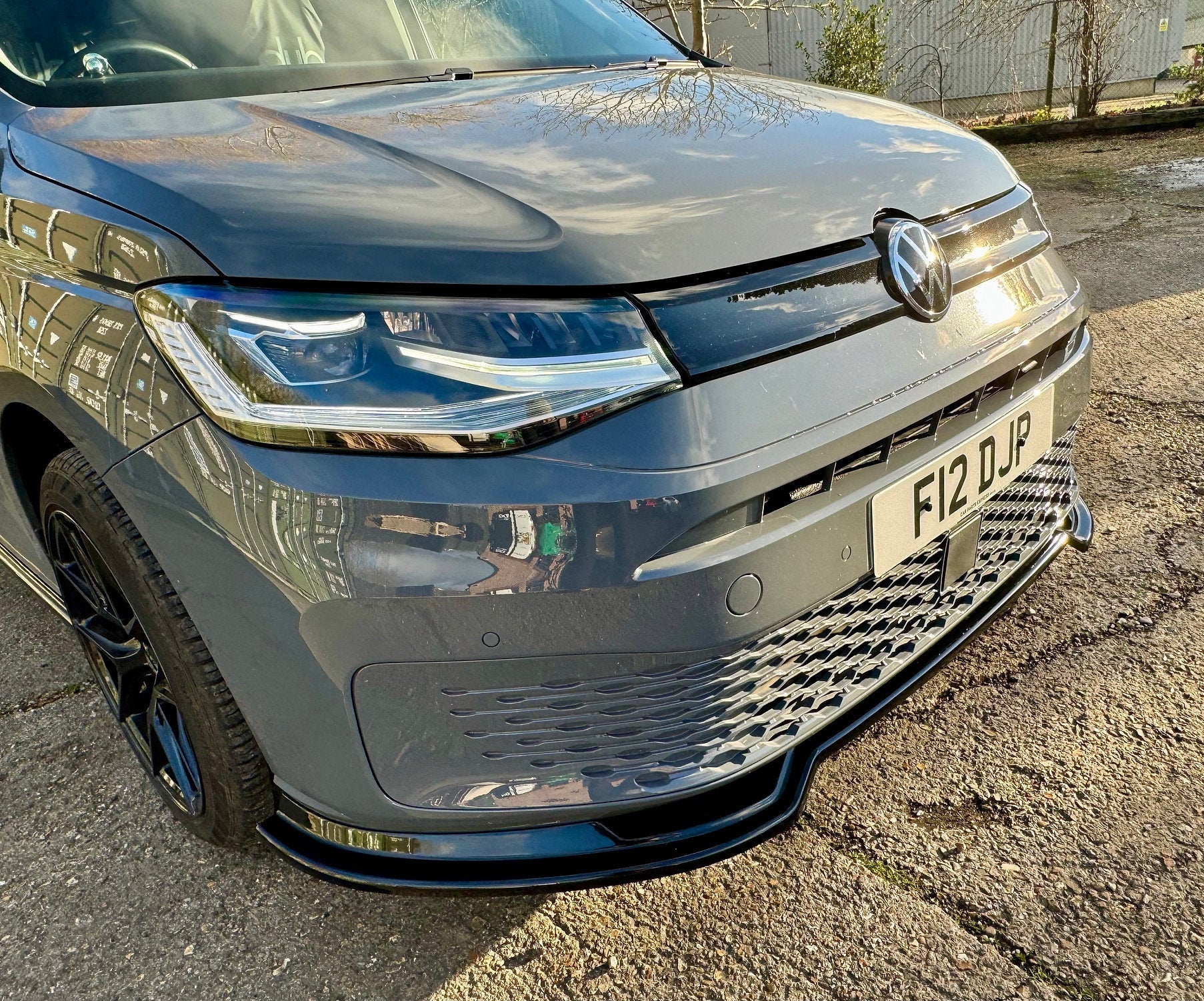 Volkswagen Caddy MK5 - V2 Front Splitter