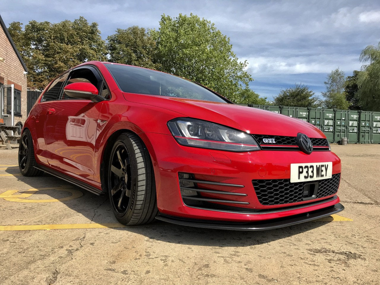 Volkswagen Golf MK7 GTD - V1 Front Splitter