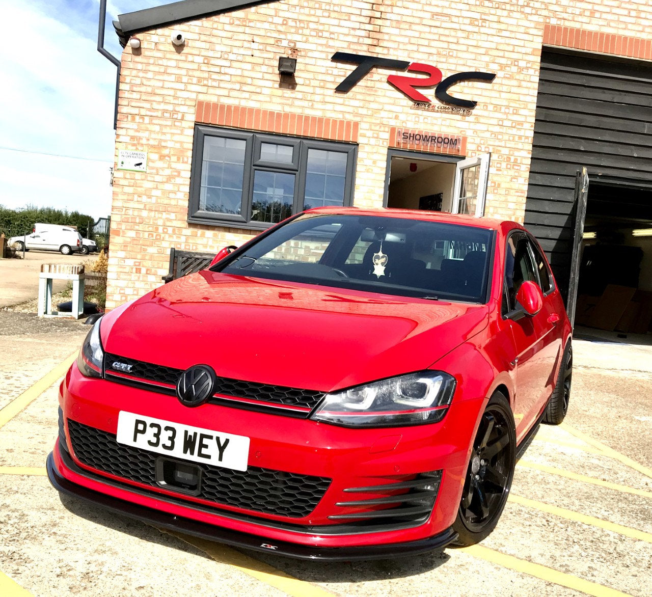 Volkswagen Golf MK7 GTD - V2 Front Splitter