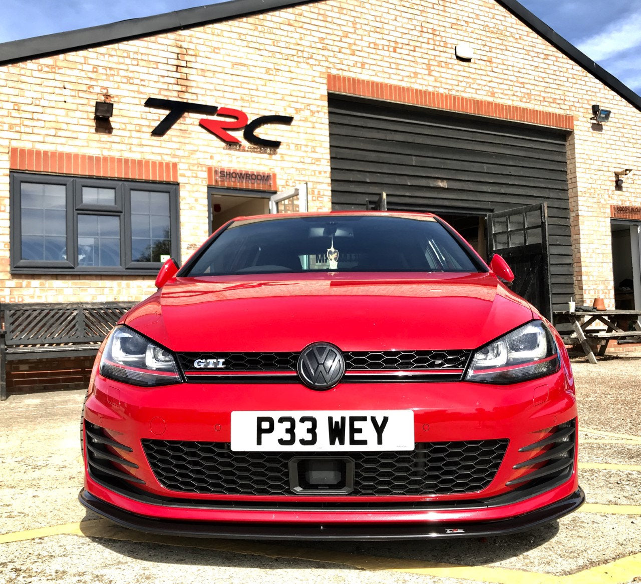 Volkswagen Golf MK7 GTD - V2 Front Splitter