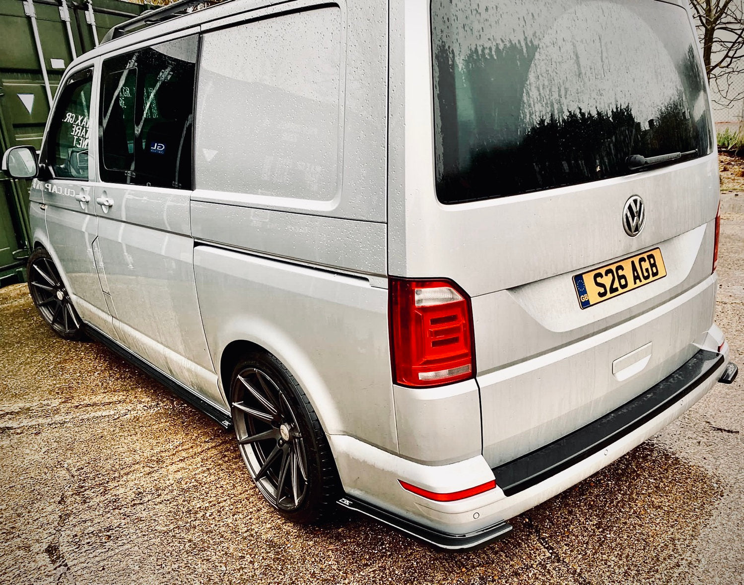 Volkswagen Transporter T6 Sportline Short Wheelbase - Rear Spats