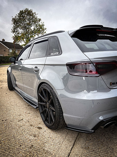 Audi RS3 8V Pre Facelift - Side Skirt Splitters