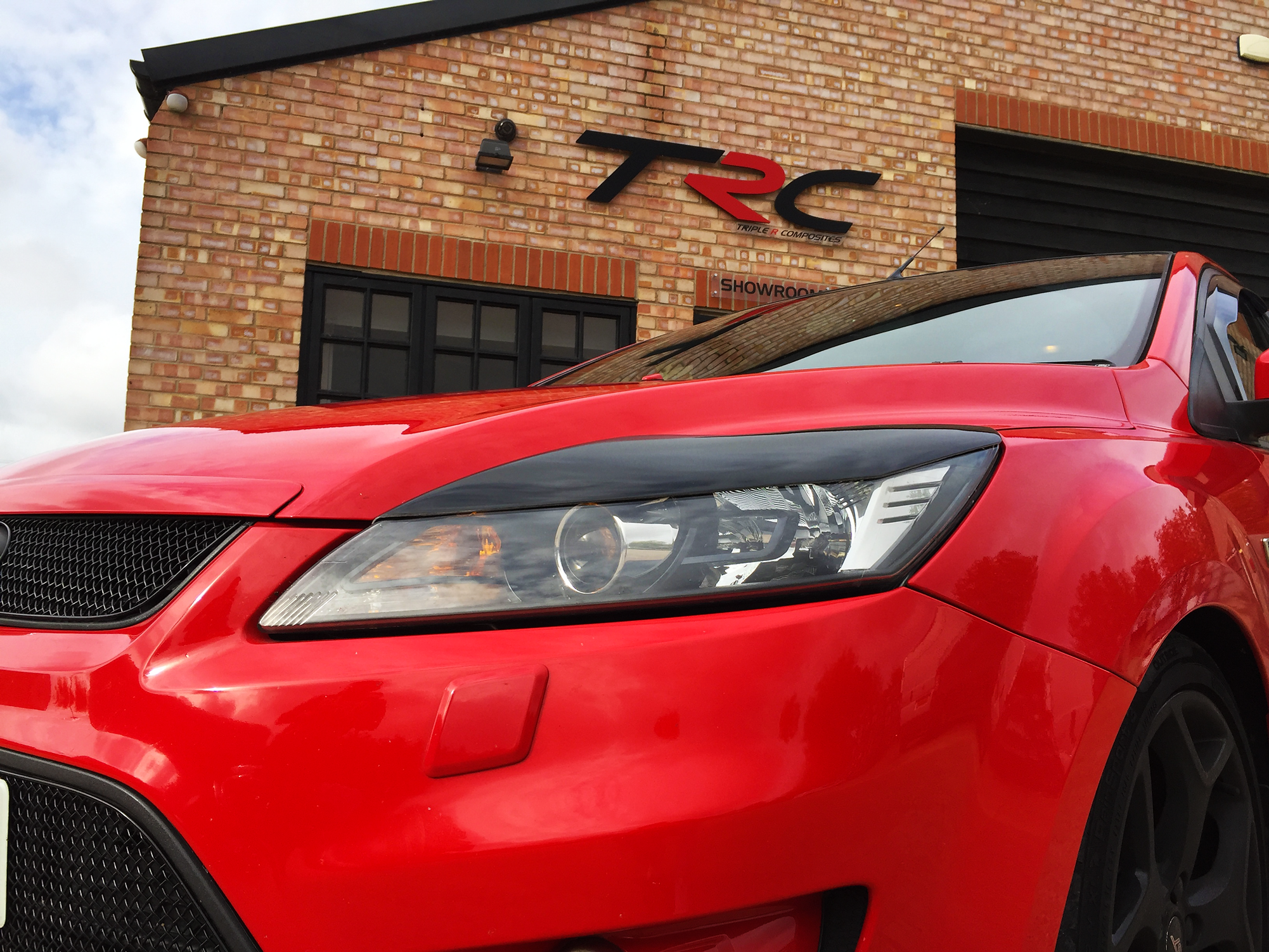 Ford Focus MK2.5 Zetec S - Headlight Brows