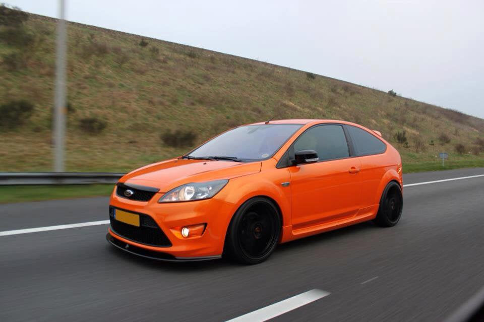 Ford Focus MK2.5 ST225 - V1 Front Splitter