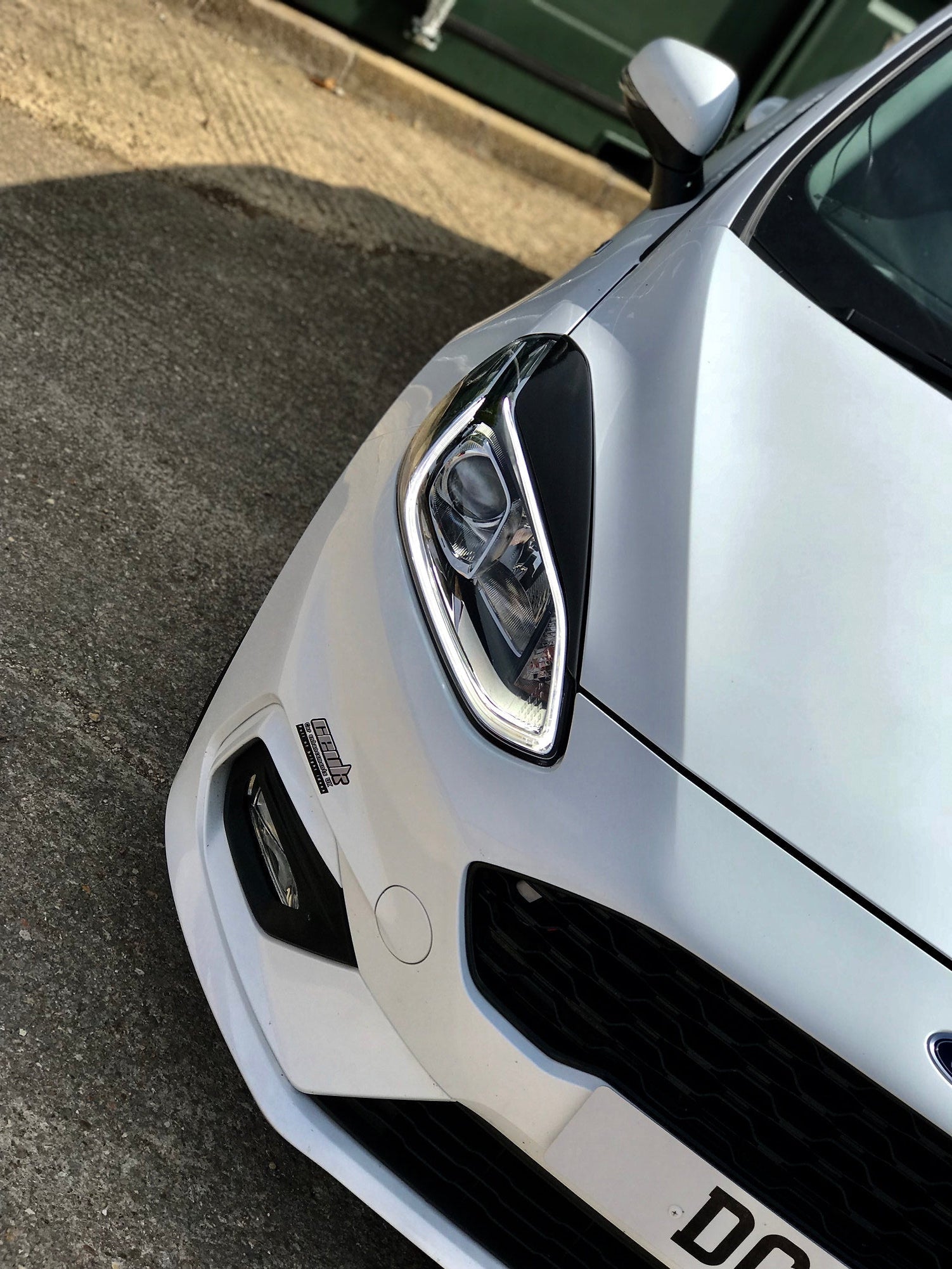 Ford Fiesta MK8 ST-Line - V2 Headlight Brows