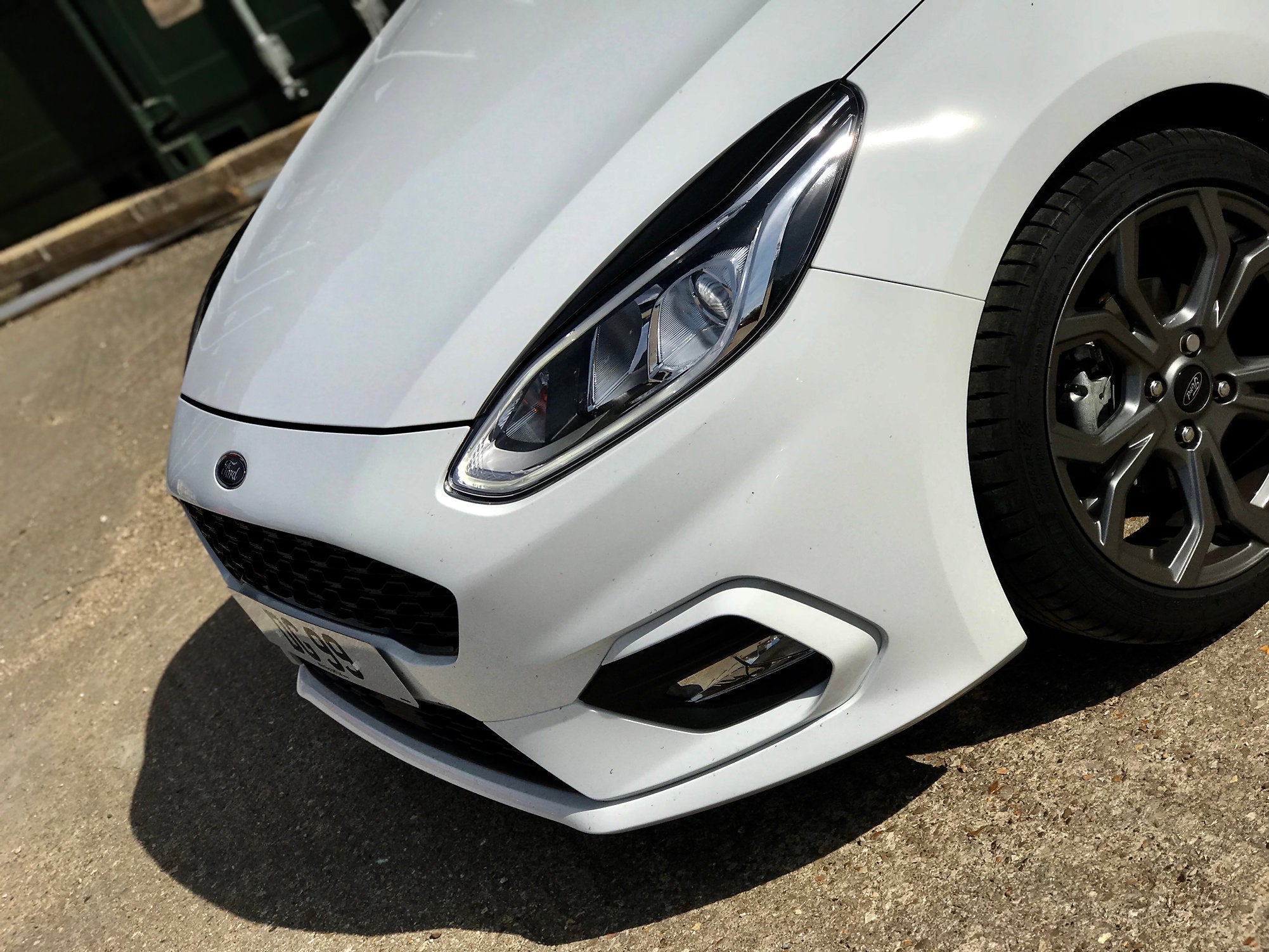 Ford Fiesta MK8 ST-Line - V2 Headlight Brows