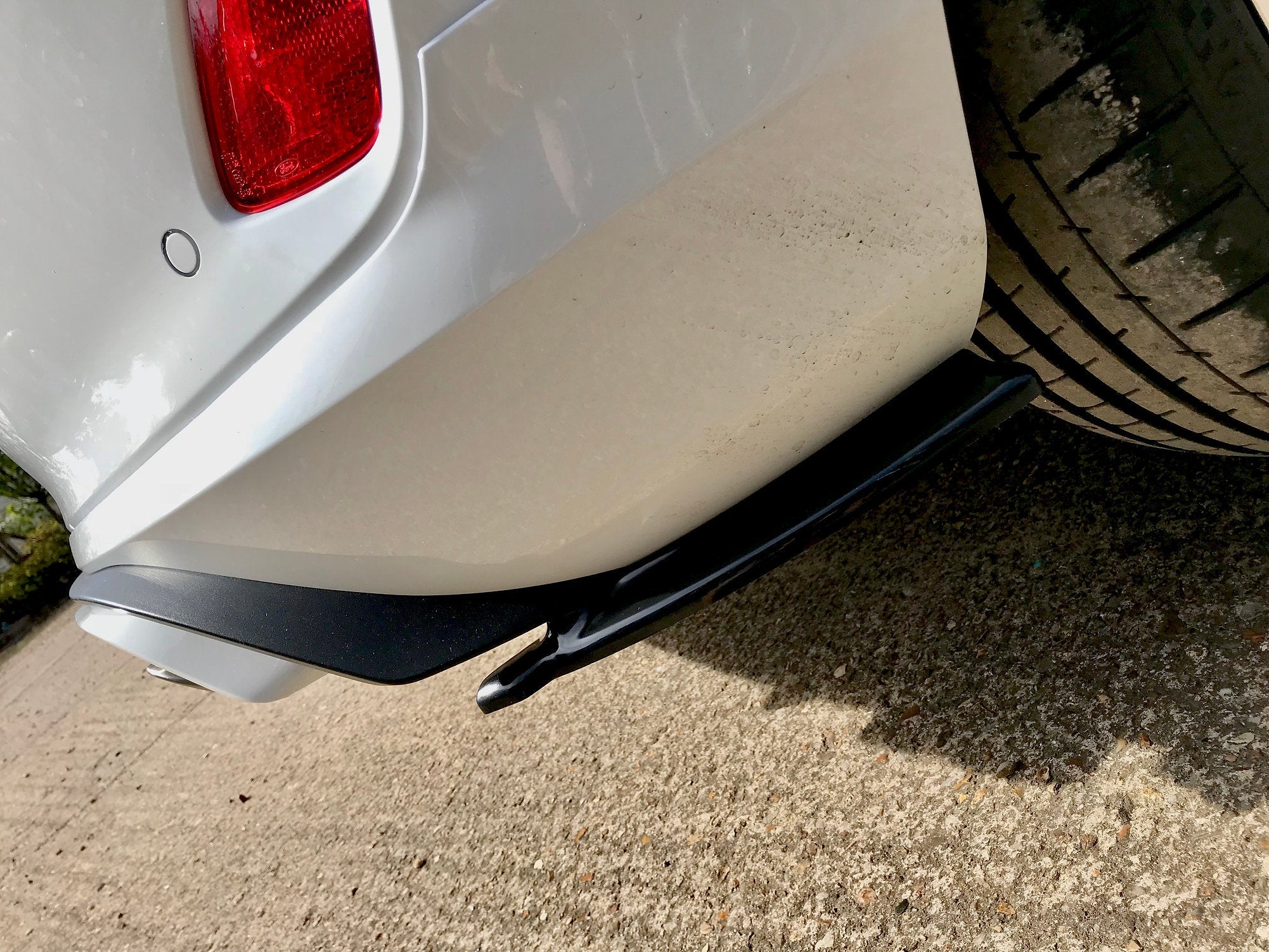 Ford Fiesta MK8 ST - V1 Rear Spats