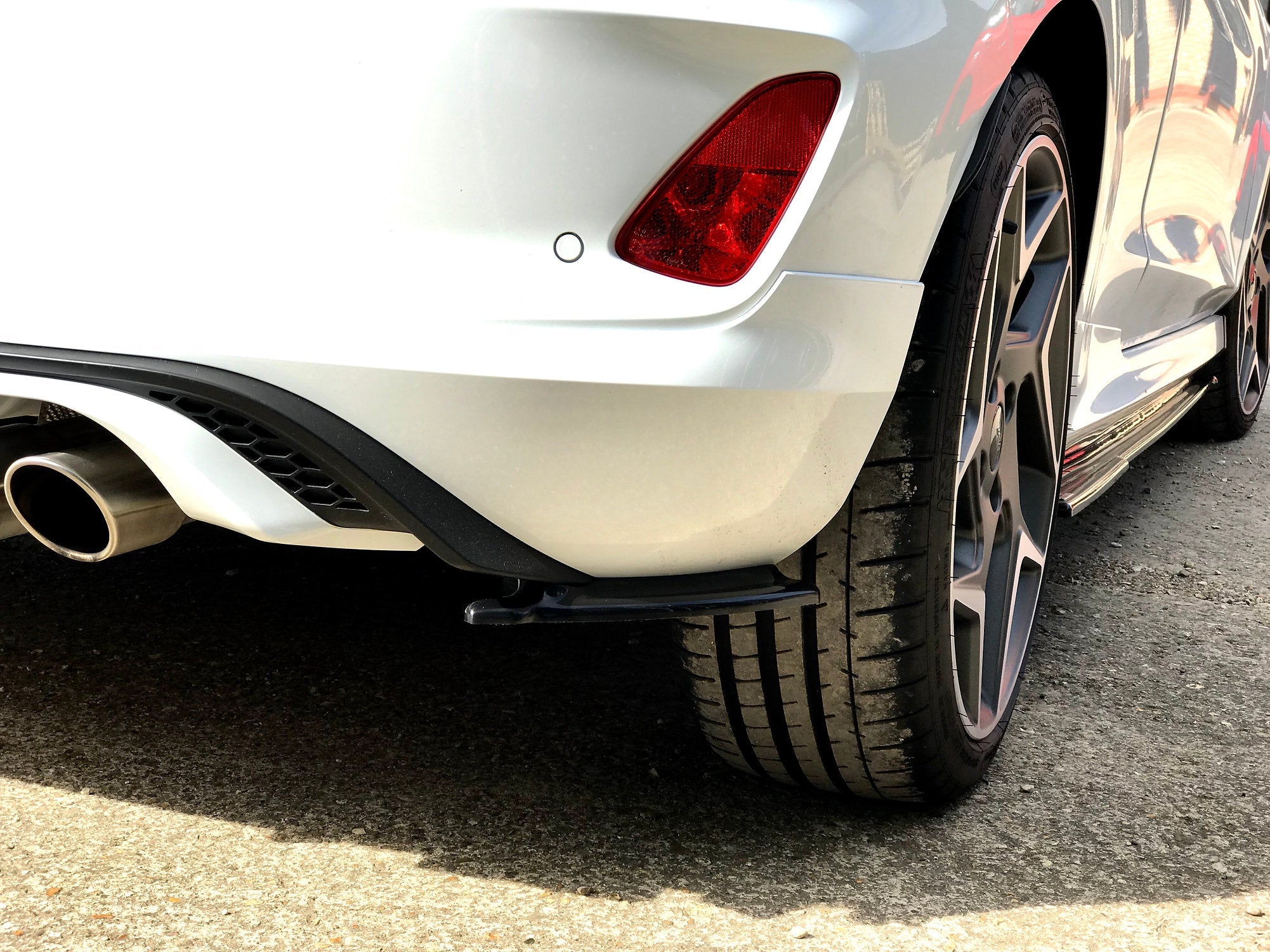 Ford Fiesta MK8.5 ST - V1 Rear Spats