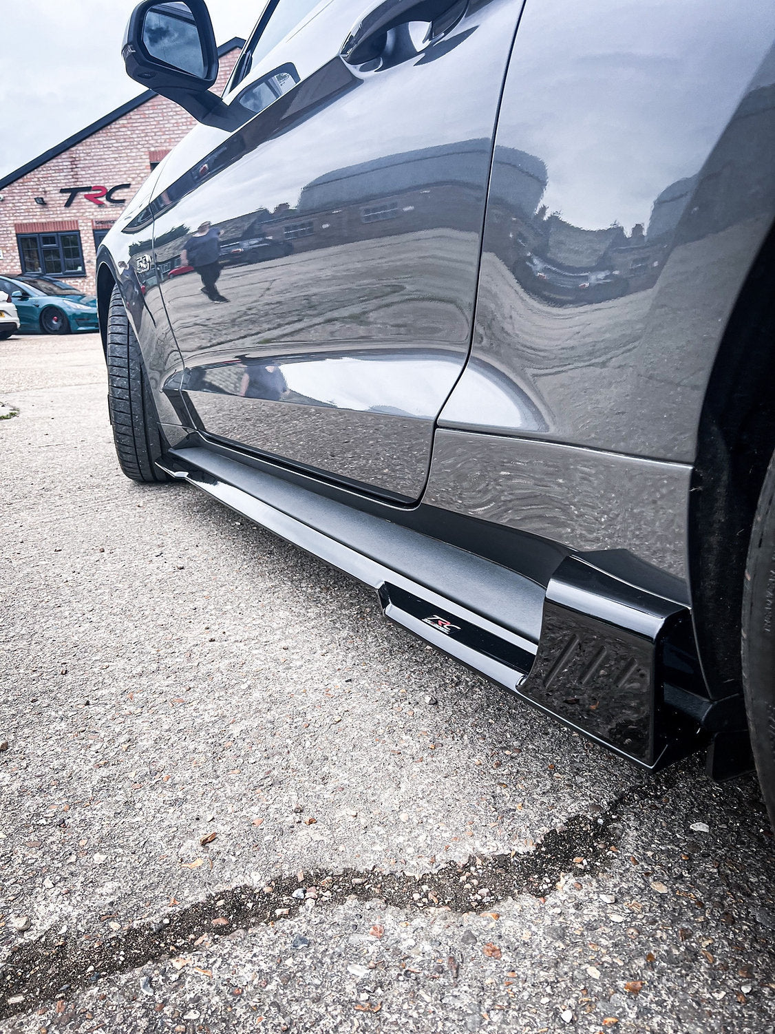 Ford Mustang 5.0L GT Facelift - Side Skirt Splitters