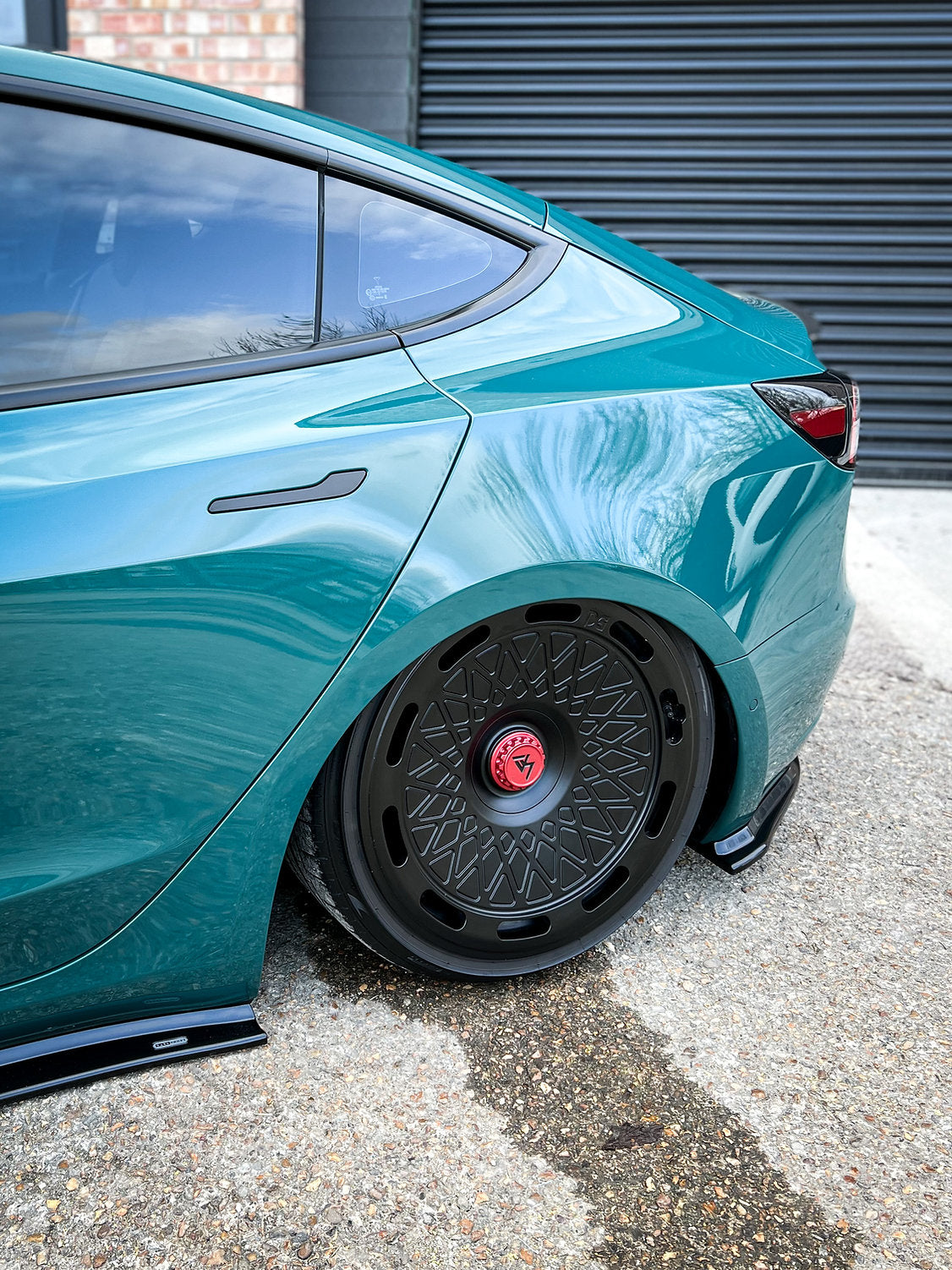 Tesla Model 3 - Rear Spats