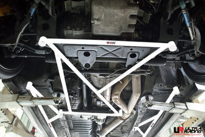 Ultra Racing Nissan Skyline R33 GTR (4WD) 1993 - 1998 - Front Lower Brace