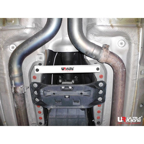 Ultra Racing Mercedes C Class (W204) C200 2007 - Mid Lower Brace