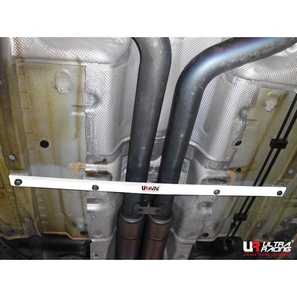 Ultra Racing Mercedes C Class (W204) C250 2009 - 2015 - Mid Lower Brace