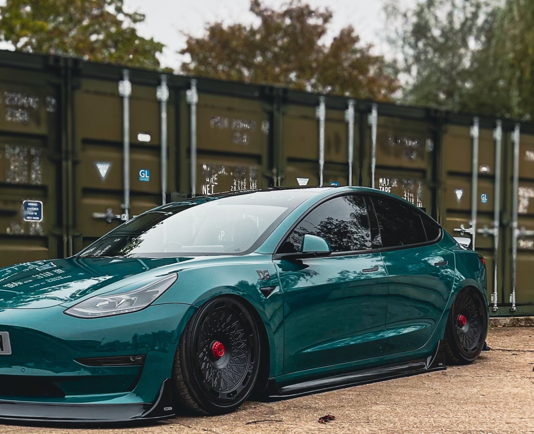 Tesla Model 3 - Side Skirt Extensions