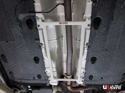 Ultra Racing Volkswagen Touran 1.4 TSI 2007 - 2015 - Mid Lower Brace
