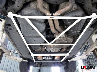 Ultra Racing Volkswagen Touareg 5.0 V10 2002 - Mid Lower Brace