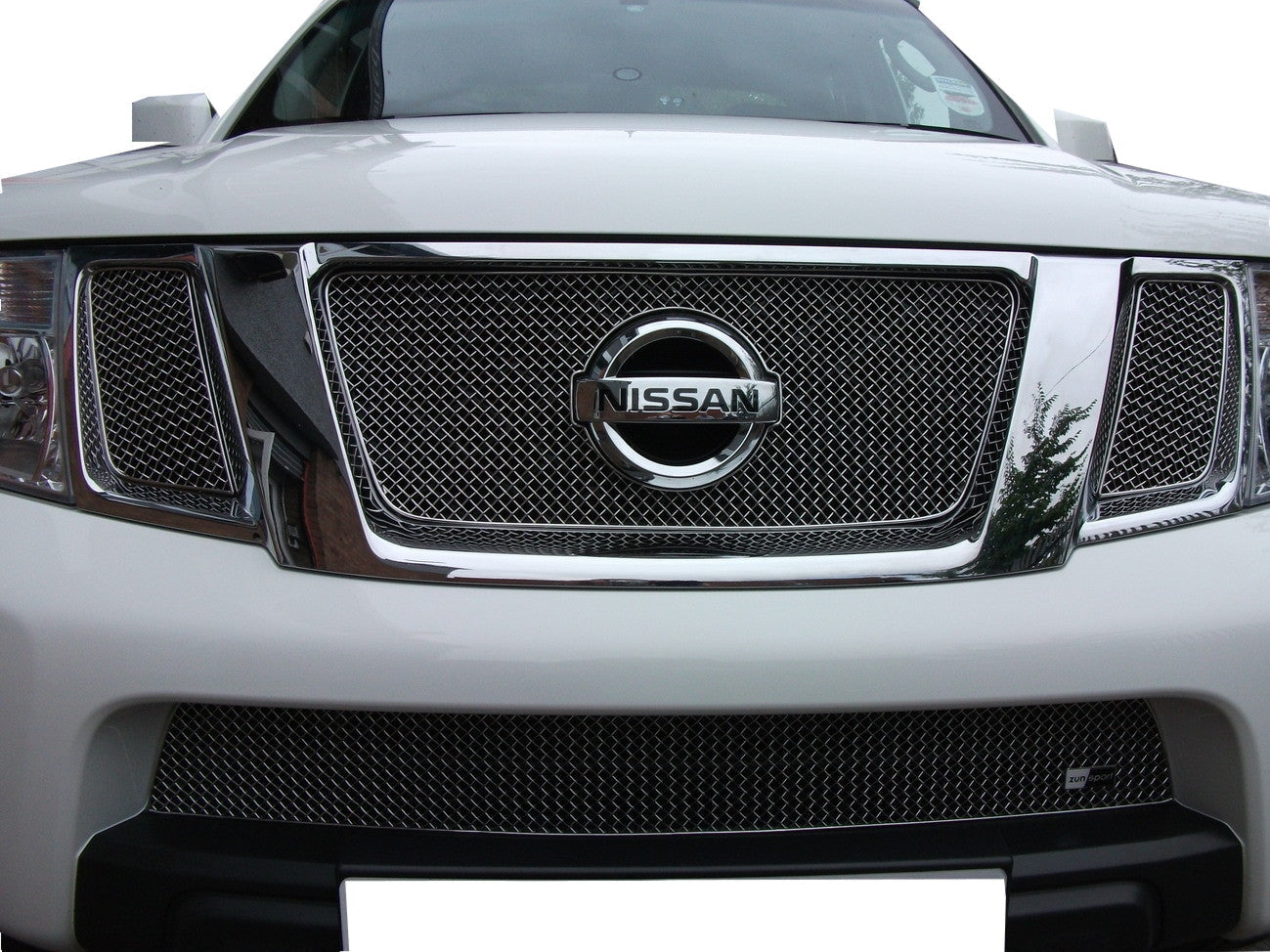 Zunsport Nissan Navara 2010-2013 Full Grille Set