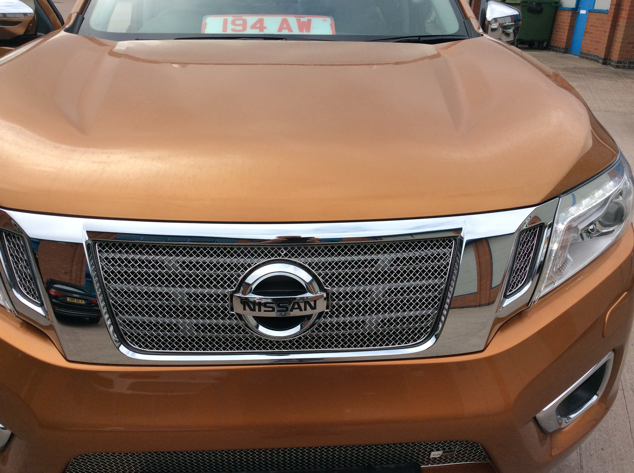 Zunsport Nissan Navara NP300 2015 - Upper Grille Set