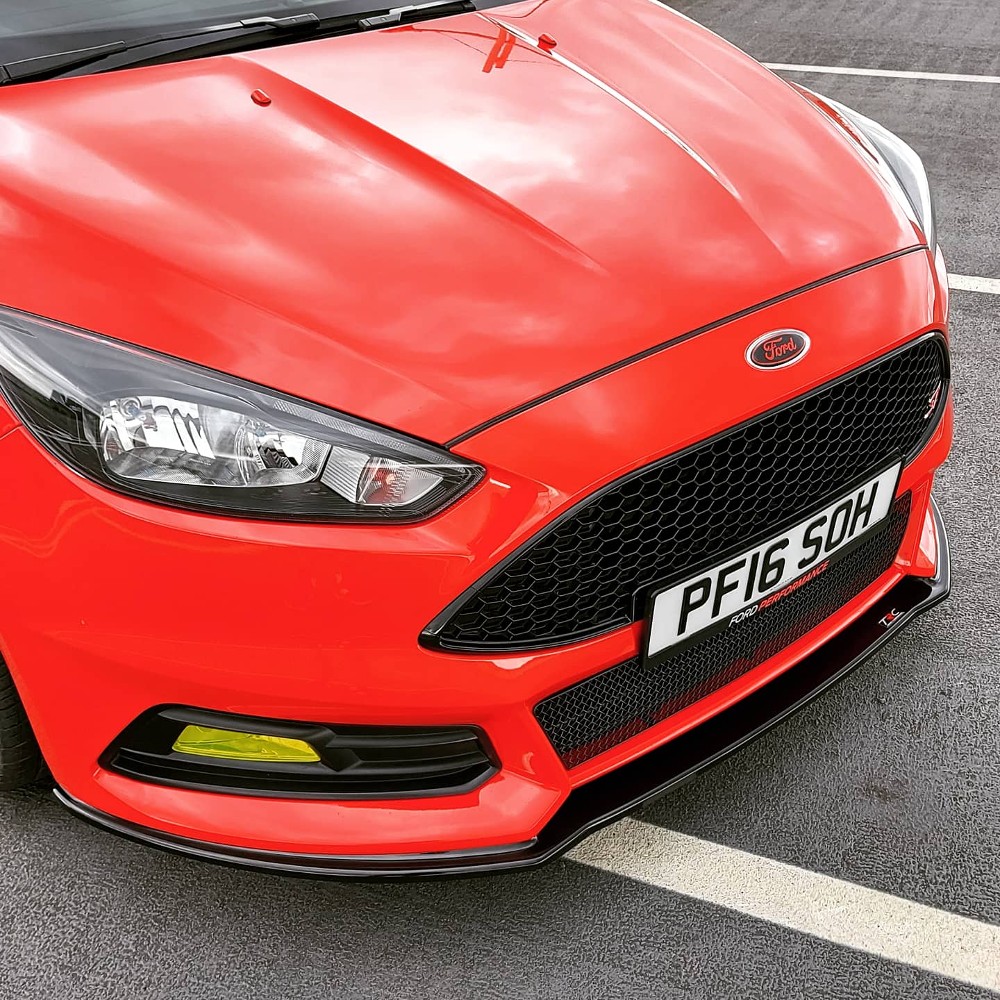 Ford Focus MK3.5 ST250 V1 Front Splitter