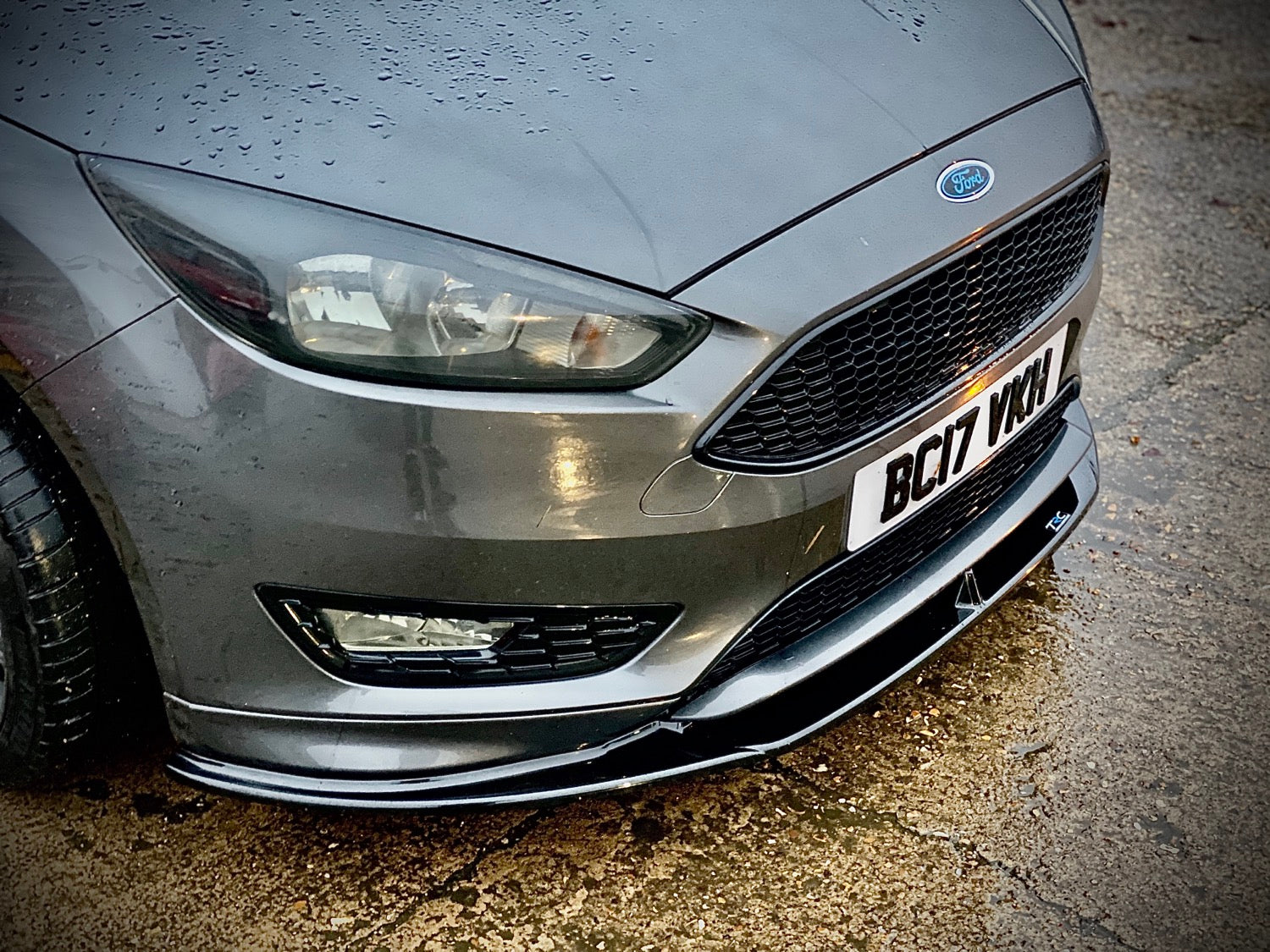 Ford Focus MK3.5 ST-Line Front Splitter